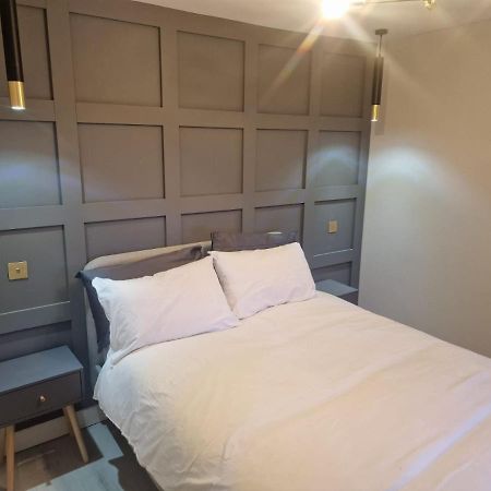 Collier'S Wood En-Suite Apartments ロンドン エクステリア 写真