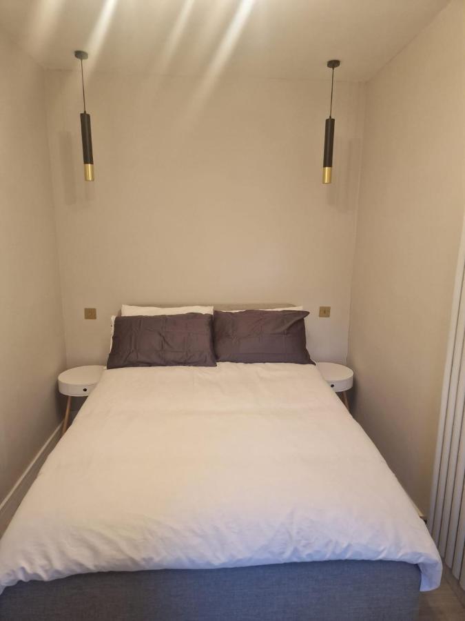 Collier'S Wood En-Suite Apartments ロンドン エクステリア 写真