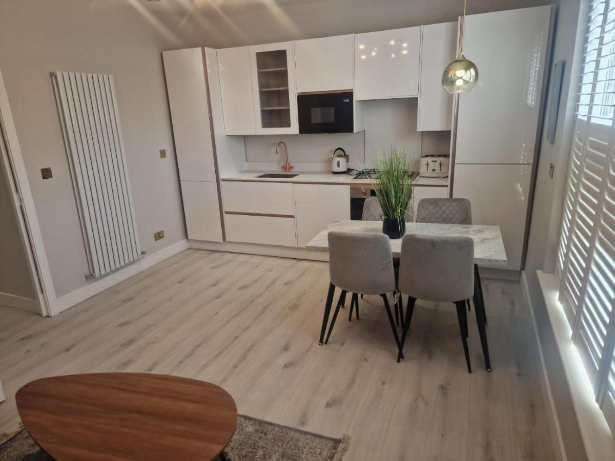 Collier'S Wood En-Suite Apartments ロンドン エクステリア 写真